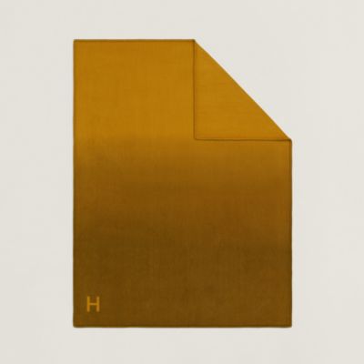 Blankets - Home textiles: blankets, pillows and cashmere | Hermès USA